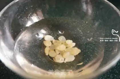 Make Peach glue, silver ear, snowline step 8