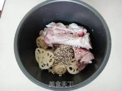 Make Lian Yumi Bones soup step 3