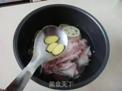 Make Lian Yumi Bones soup step 4