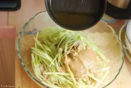 Make Sesame sauce with golden needle mushrooms step 12