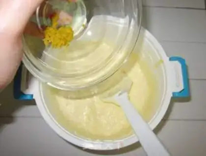 Make Gorgeous pound cake step 9