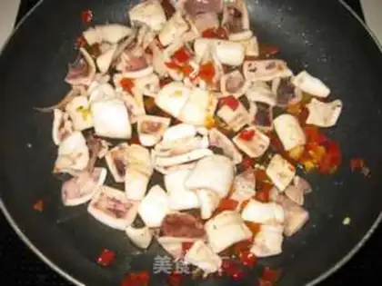 Make Corn carrot pigbone soup step 2