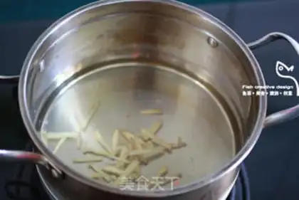 Make Poofball clam soup step 5