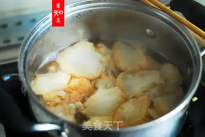 Make Chicken-legged monkey mushrooms step 1
