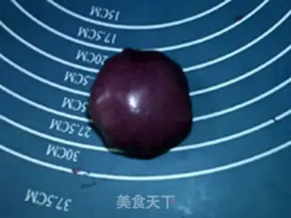 Make Purple potato cream cherry mooncake step 15