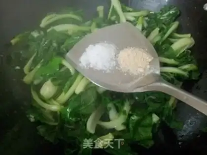 Make Garlic cabbage step 4