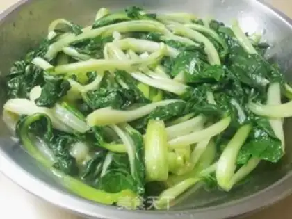 Make Garlic cabbage step 5