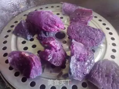 Make Potato gravy sesame cake step 1