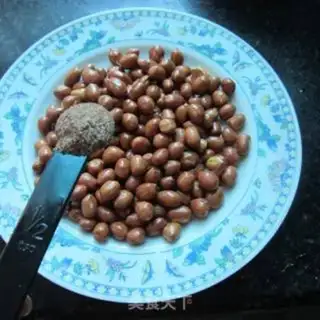 Make Pepper salt peanuts step 4