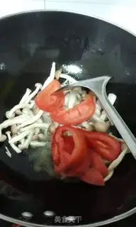 Make Mushroom spinach meatball noodles step 2