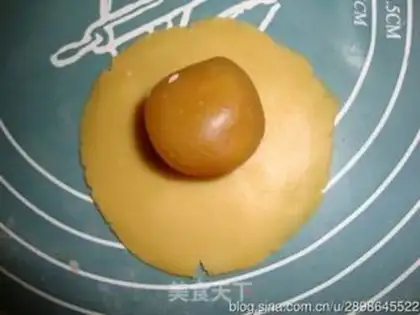 Make Lian Yon Yuen Mooncake step 10