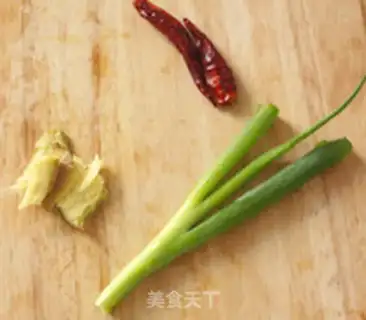Make Red pig feet, soybeans step 4