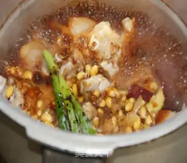 Make Red pig feet, soybeans step 8