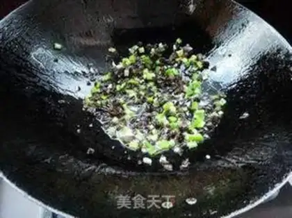 Make Pyramids for eggs step 3