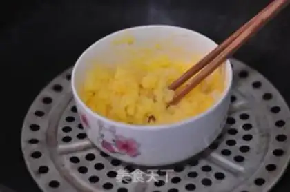 Make Rainbow ice cream mooncake step 7