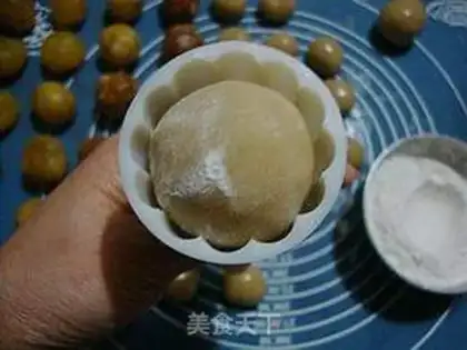 Make The pineapple moon cake step 9