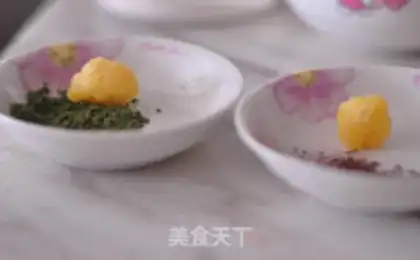 Make Rainbow ice cream mooncake step 11