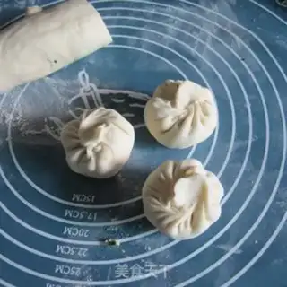 Make A pancake egg bun step 8
