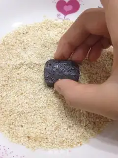 Make Coco sesame cookies step 12