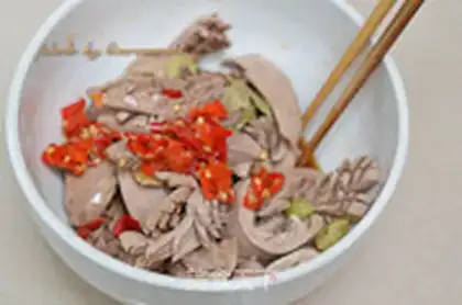 Make Piggy-cracker step 8