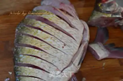 Make Peacock open-screen fish step 2
