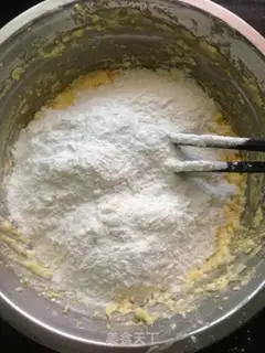 Make French mooncake step 6