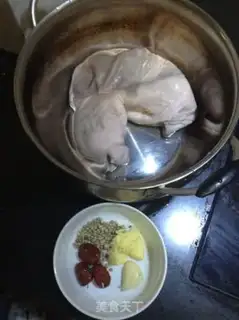 Make Abalone chicken pork belly soup step 6