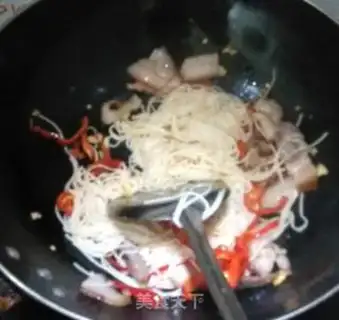 Make Pork noodles step 4