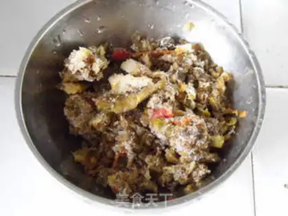 Make Garlic has burned the fish step 1