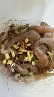 Make Pretzels, prawns step 1