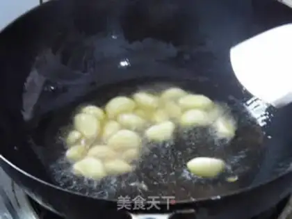 Make Garlic has burned the fish step 3