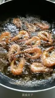 Make Pretzels, prawns step 2