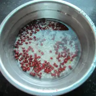 Make Red bean rice congee step 1