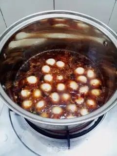 Make Spicy quail eggs step 3