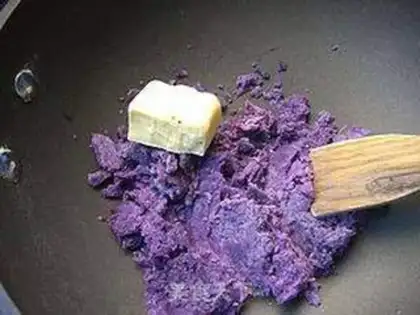 Make Rose potato pie step 2