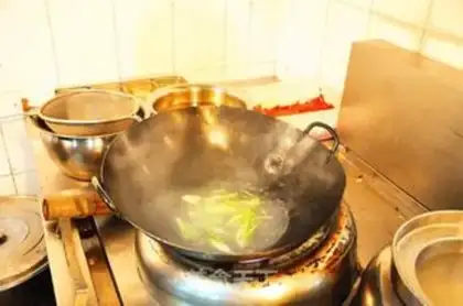 Make Big bowl of liver chips step 2