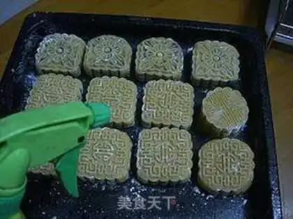 Make Rose potato mooncake step 6