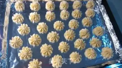 Make Vanilla butter cookies step 5