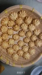 Make Vanilla butter cookies step 6