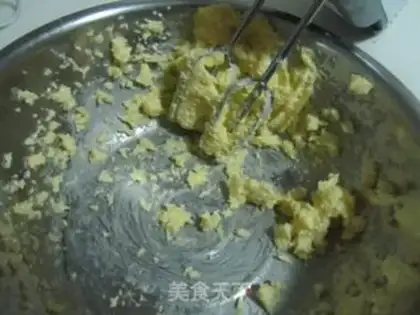Make Cracked cashew souffle step 3