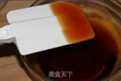 Make The egg yolk mooncake step 3
