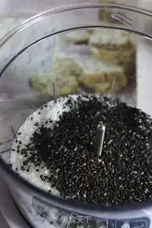 Make Black and white sesame souffle step 0