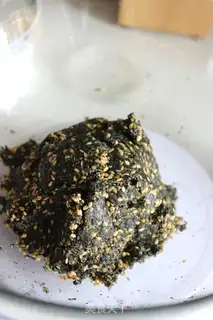 Make Black and white sesame souffle step 6