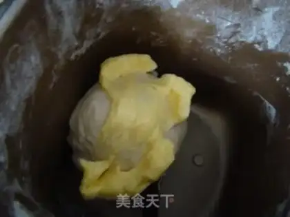 Make Olive-shaped souffle bread step 1