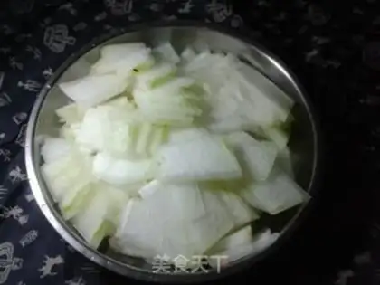 Make Shrimp melon soup step 1
