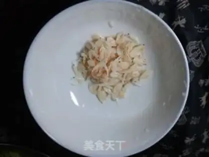 Make Shrimp melon soup step 2