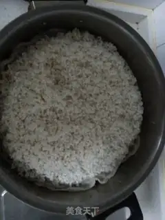 Make Soup of wine and eggs step 1