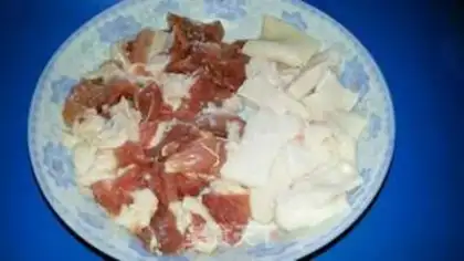 Make Four-season bean fried meat step 1