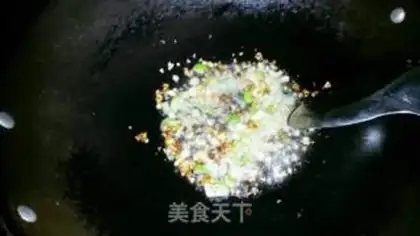 Make Four-season bean fried meat step 3