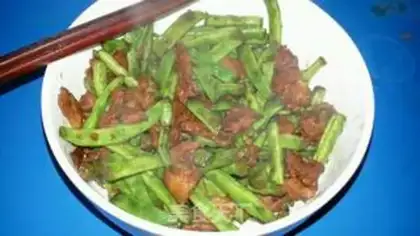 Make Four-season bean fried meat step 9